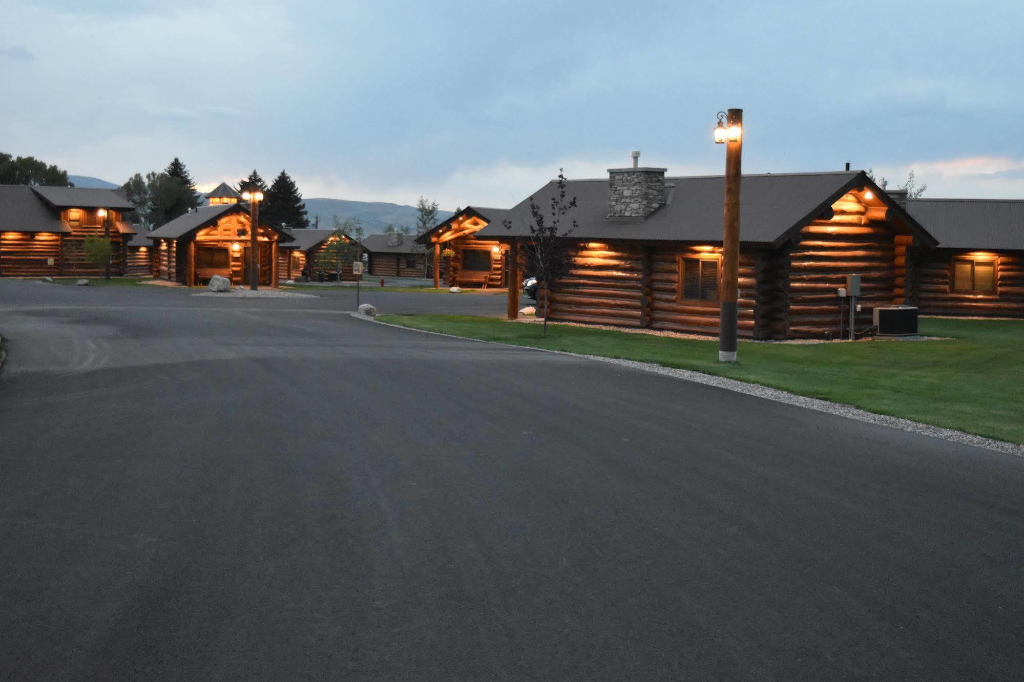 Kodiak Mountain Resort Afton Bagian luar foto